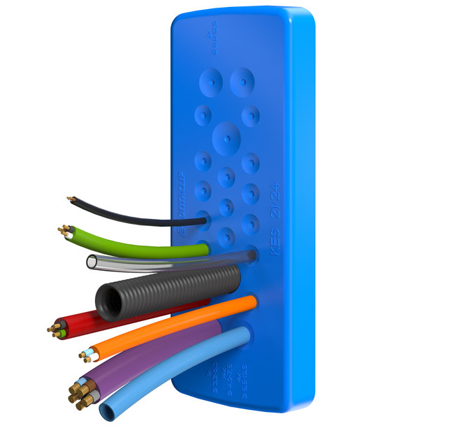 Hygienic FDA material compliant IP66 cable entry plates for up to 32 conductors